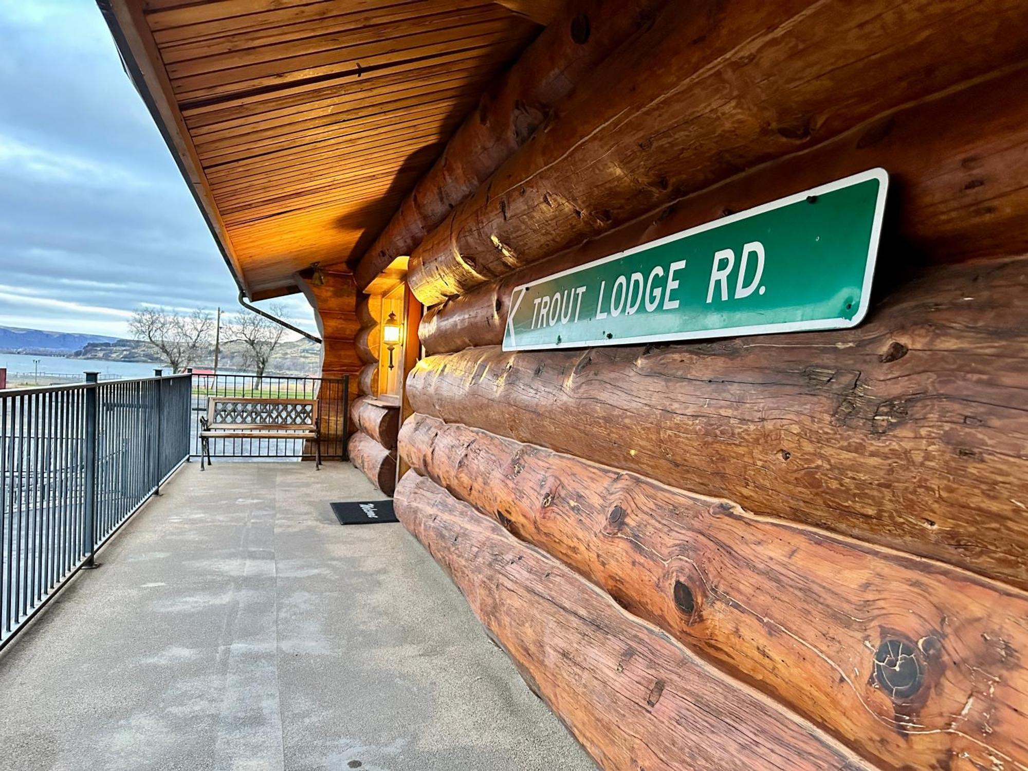 Soap Lake Natural Spa & Resort Exterior photo