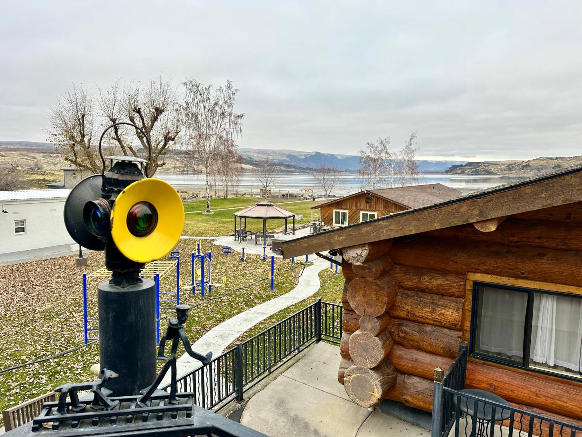 Soap Lake Natural Spa & Resort Exterior photo
